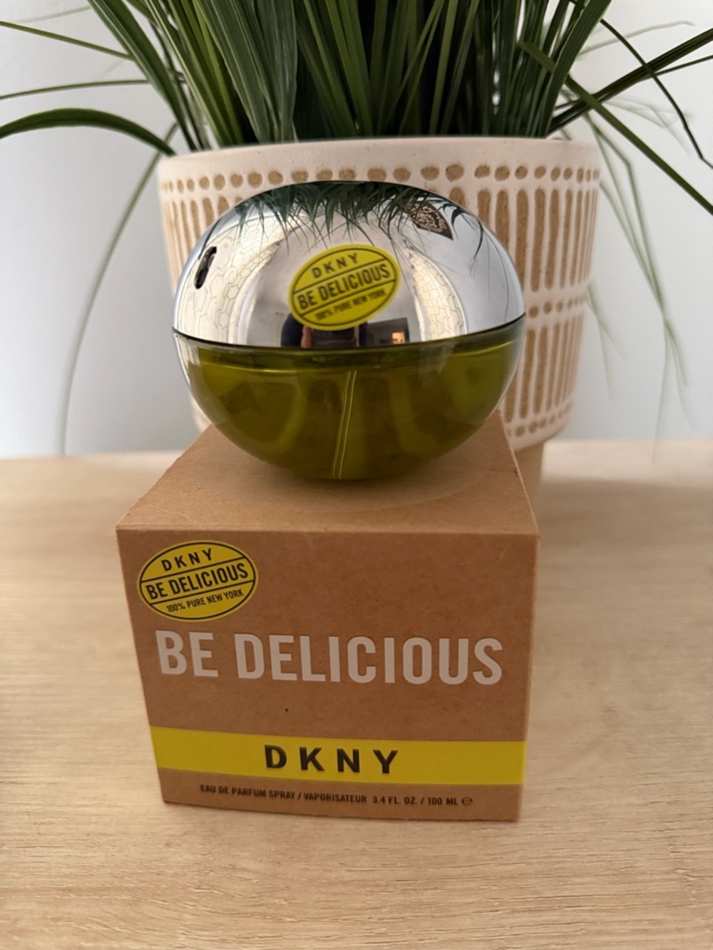 DKNY Be Delicious Eau De Parfum Spray 3.4 oz.